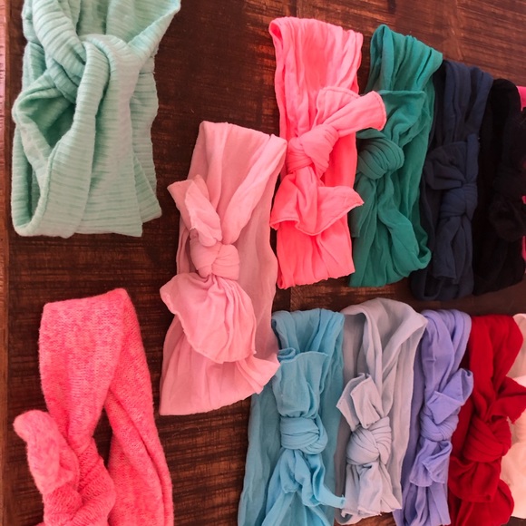 Baby Bling (11) and Lou Lou & Company (2) Bows - Picture 4 of 6